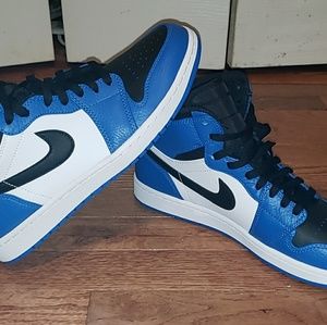 Air Jordan 1 "Rare Air"